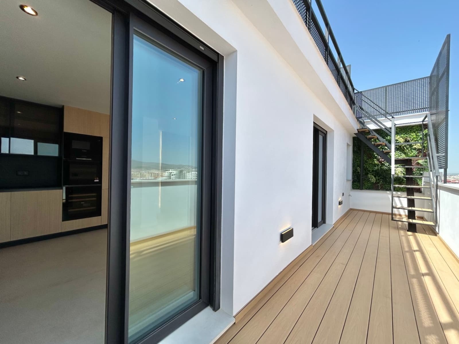 2 quarto Penthouse para venda em Malaga cidade - 618 000 € (Ref: 10044037)