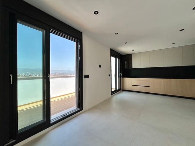 2 soveværelse Penthouse til salg i Santa Paula, Málaga by - € 618.000 (Ref: 10044037)