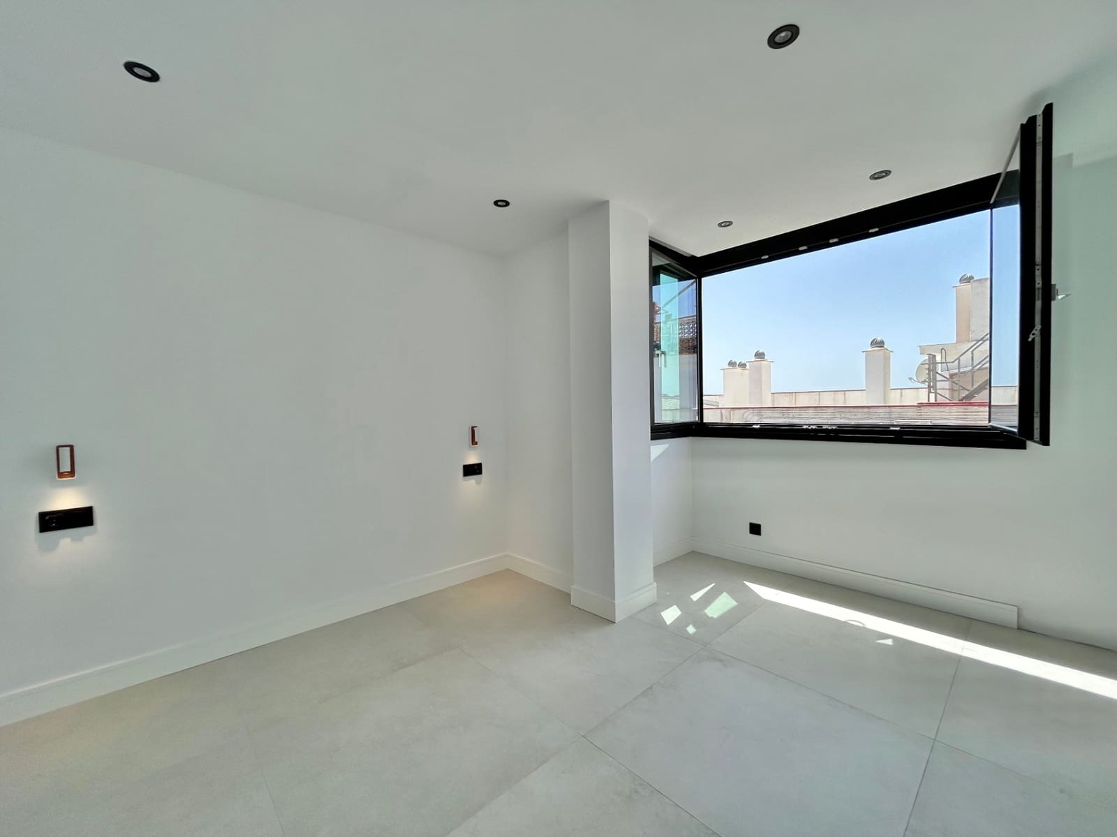 2 quarto Penthouse para venda em Malaga cidade - 618 000 € (Ref: 10044037)
