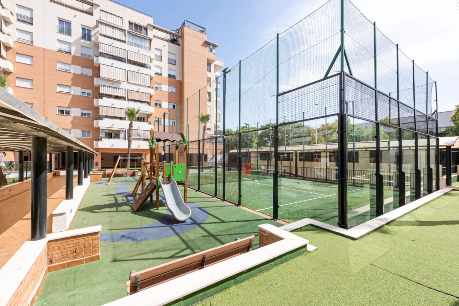 4 quarto Penthouse para venda em Malaga cidade com piscina garagem - 1 050 000 € (Ref: 10060827)