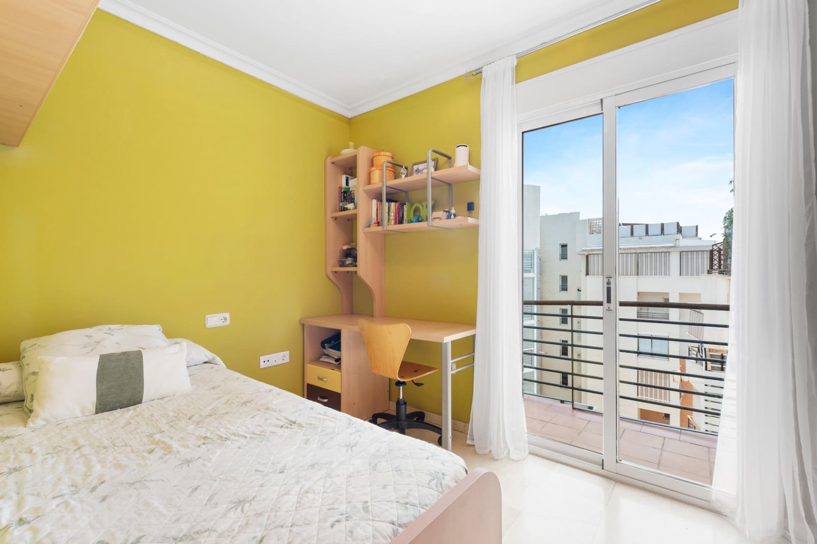 4 quarto Penthouse para venda em Malaga cidade com piscina garagem - 1 050 000 € (Ref: 10060827)