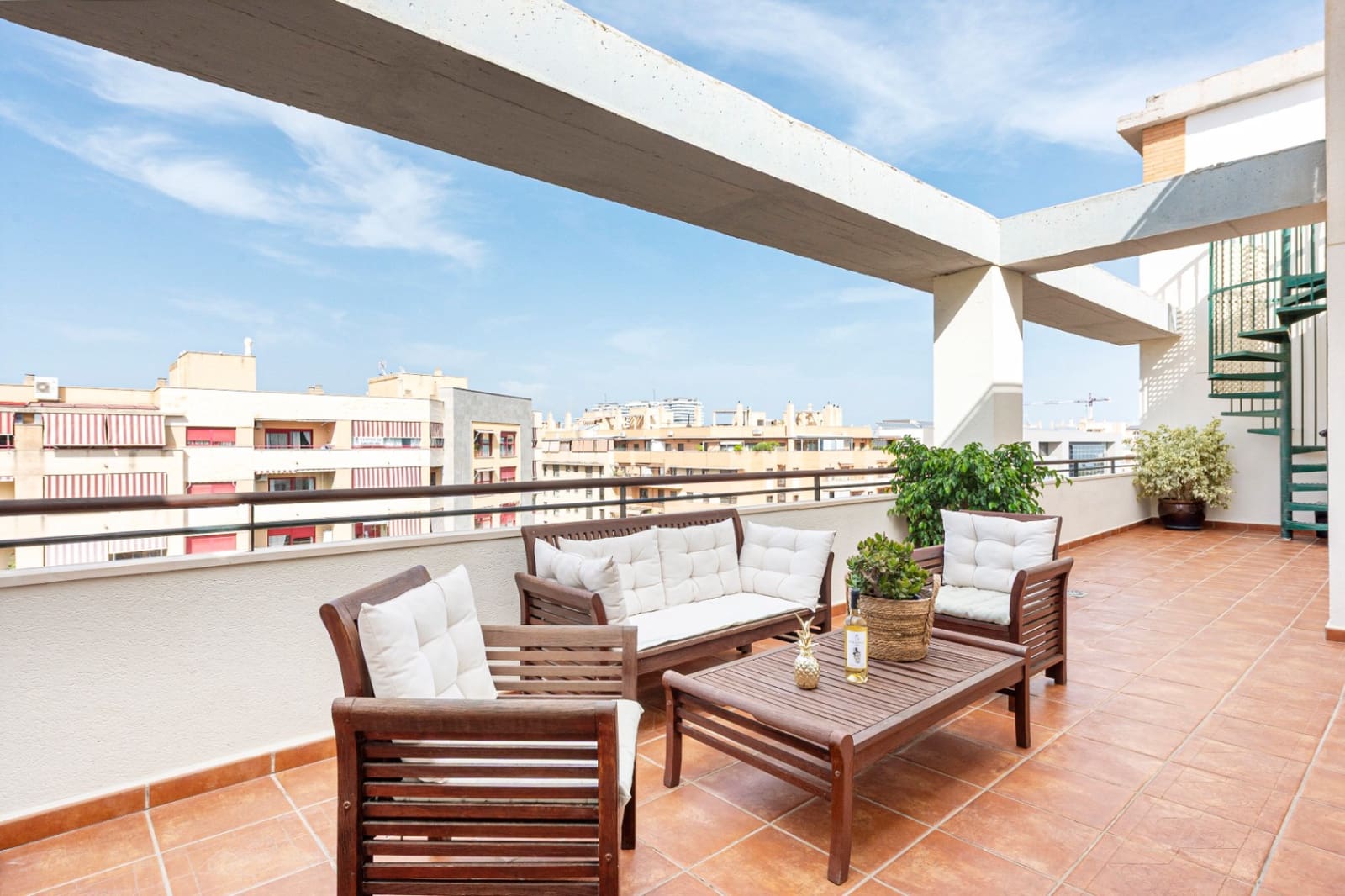 4 quarto Penthouse para venda em Malaga cidade com piscina garagem - 1 050 000 € (Ref: 10060827)