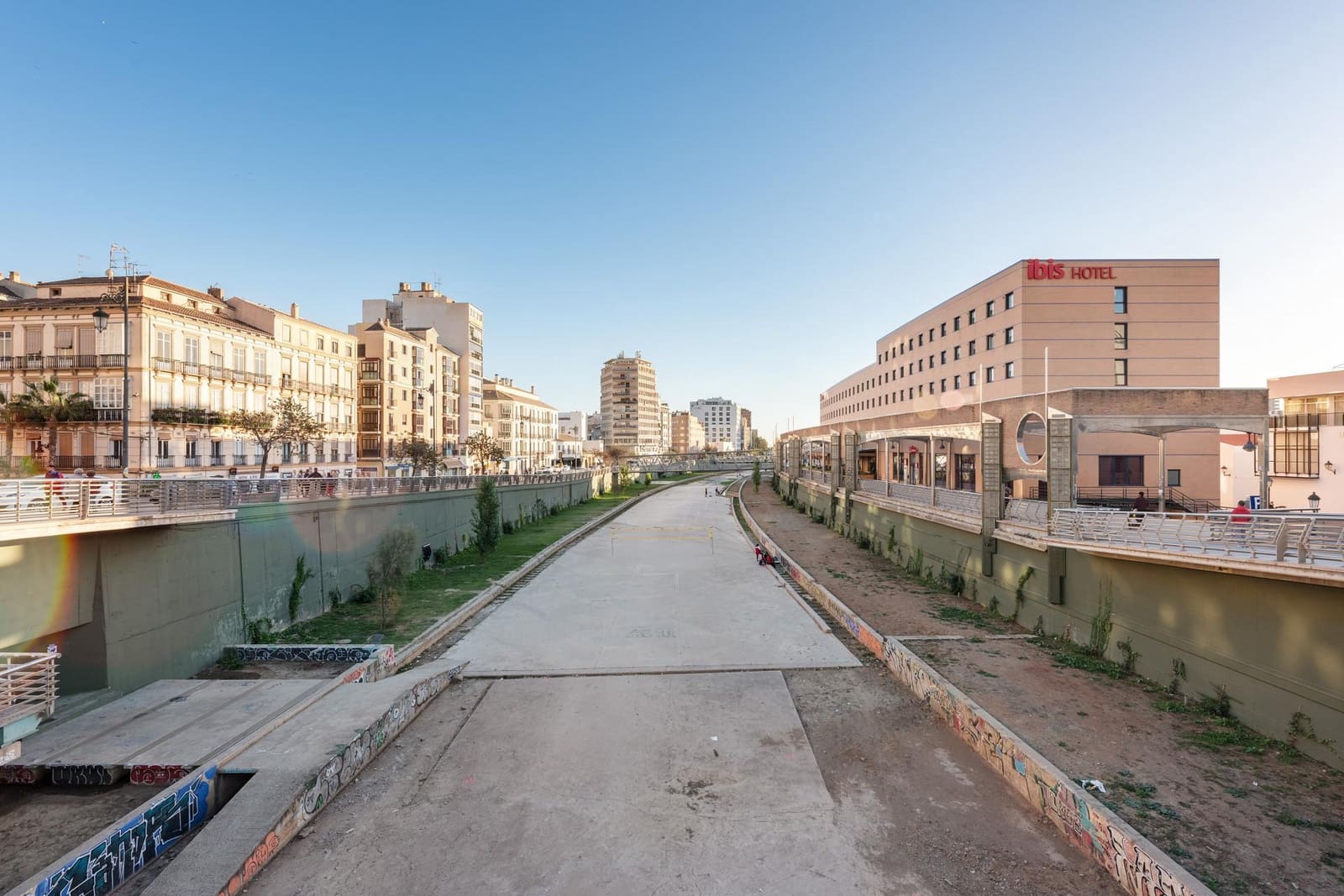 Penthouse til salg i Malaga by - € 260.000 (Ref: 10062518)
