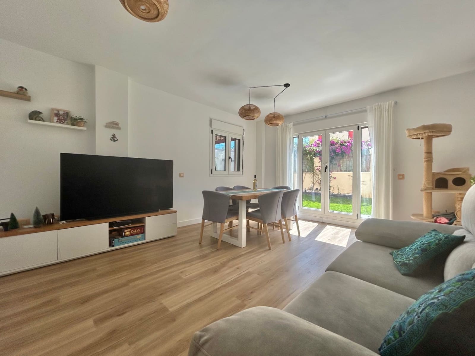 2 soverom Leilighet til salgs i Malaga by med svømmebasseng garasje - € 445 000 (Ref: 10084953)