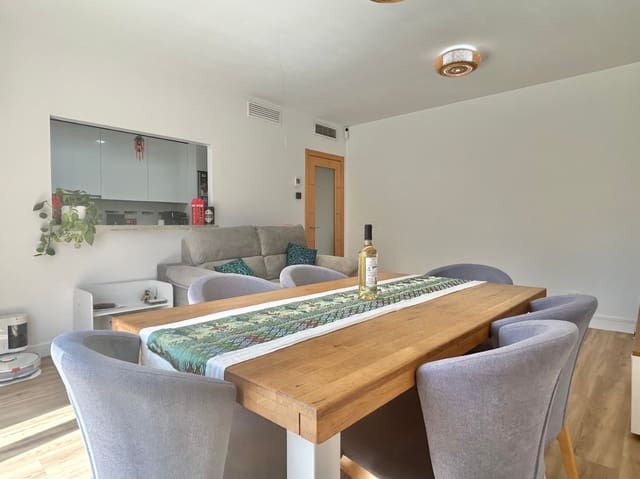 2 soverom Leilighet til salgs i Teatinos, Málaga by med svømmebasseng garasje - € 445 000 (Ref: 10084953)