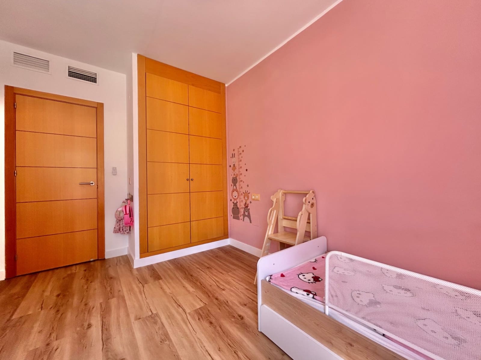 2 soverom Leilighet til salgs i Malaga by med svømmebasseng garasje - € 445 000 (Ref: 10084953)