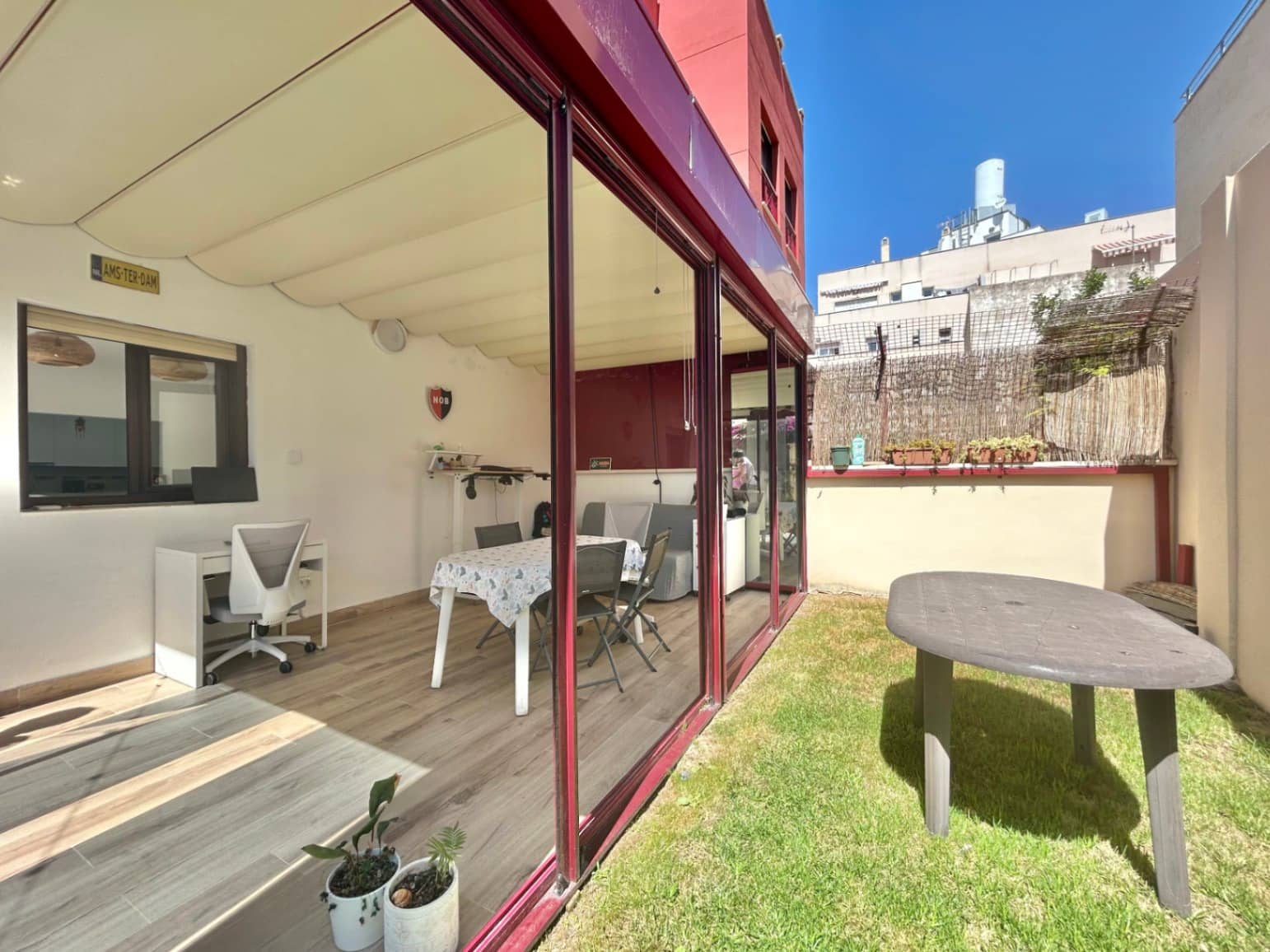 2 soverom Leilighet til salgs i Malaga by med svømmebasseng garasje - € 445 000 (Ref: 10084953)