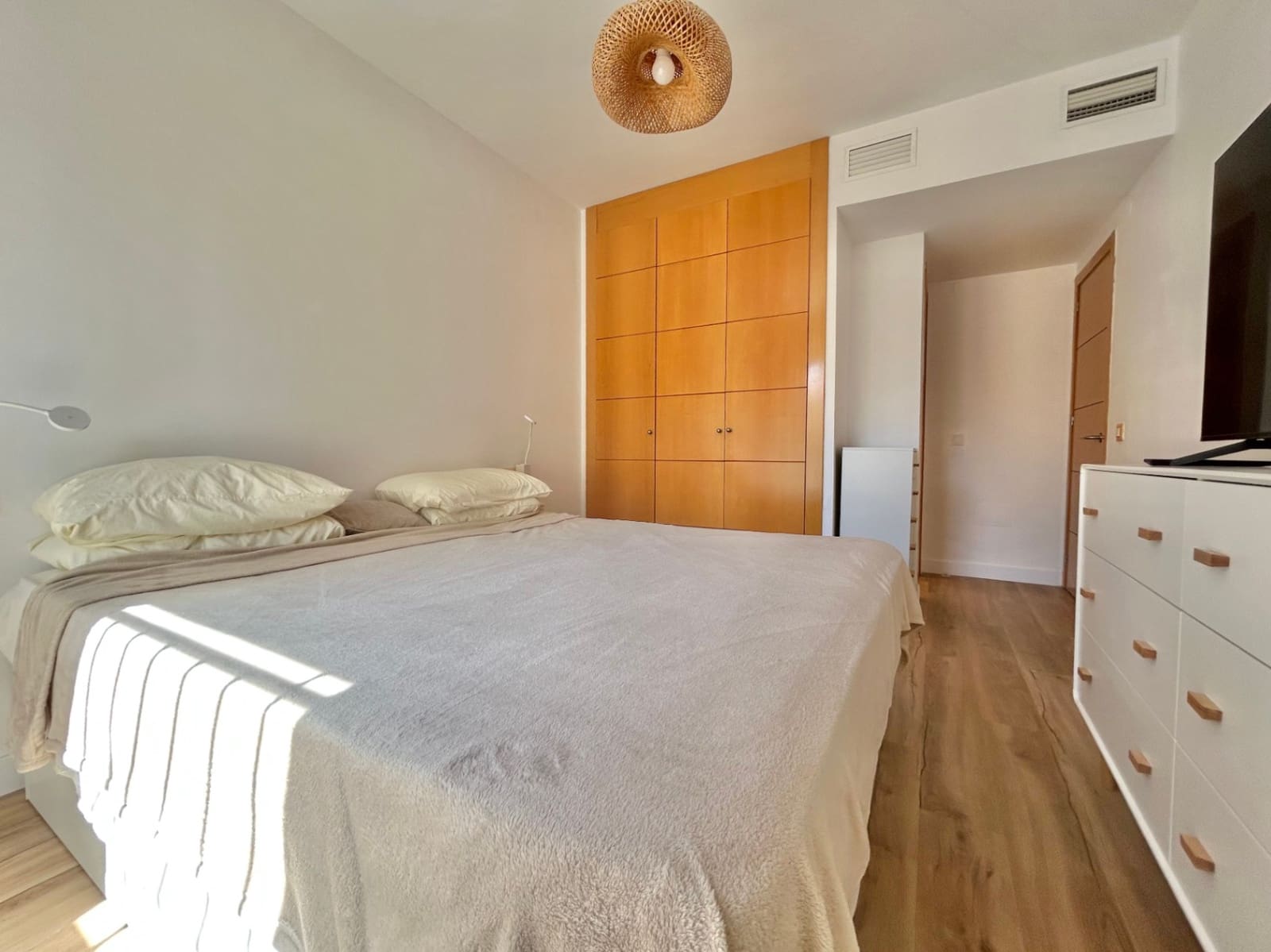 2 soverom Leilighet til salgs i Malaga by med svømmebasseng garasje - € 445 000 (Ref: 10084953)