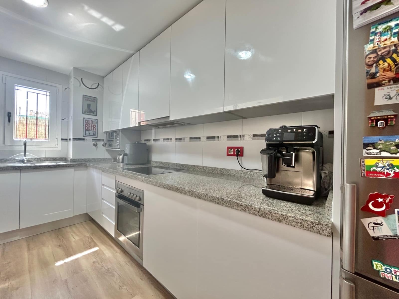 2 soverom Leilighet til salgs i Malaga by med svømmebasseng garasje - € 445 000 (Ref: 10084953)