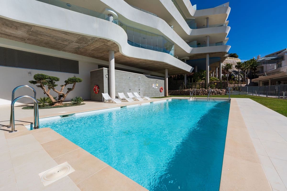 3 sovrum Lägenhet till salu i Benalmadena med pool - 995 000 € (Ref: 10084955)