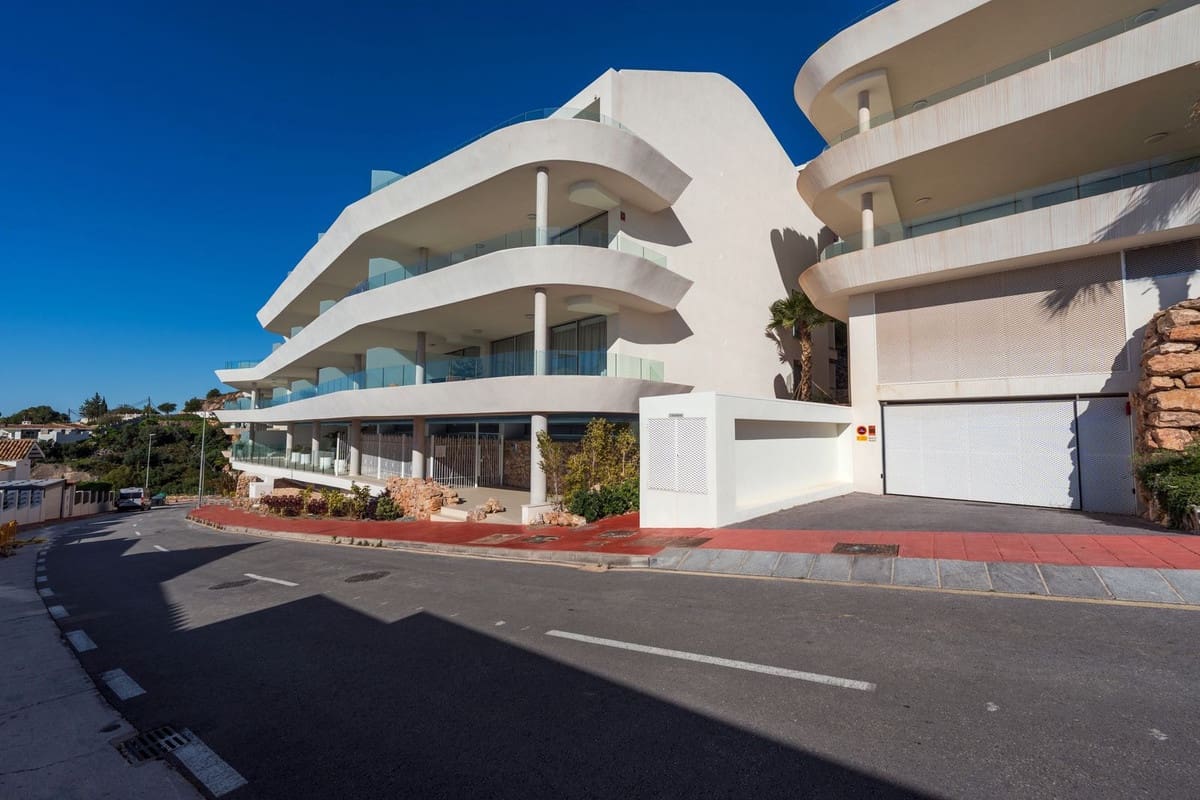 3 sovrum Lägenhet till salu i Benalmadena med pool - 995 000 € (Ref: 10084955)