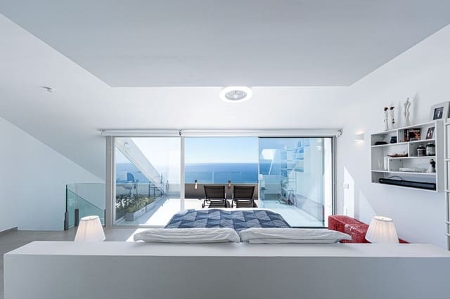 3 sovrum Lägenhet till salu i Benalmádena pueblo, Benalmádena med pool - 995 000 € (Ref: 10084955)