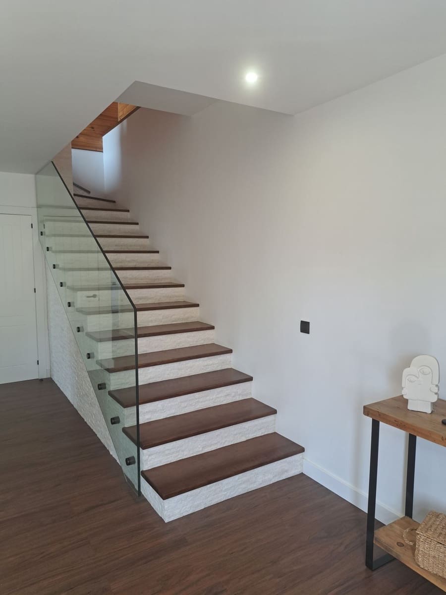 4 quarto Moradia Geminada para venda em Malaga cidade - 750 000 € (Ref: 10084957)