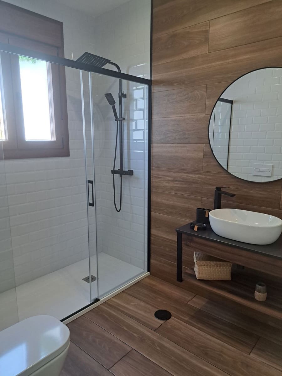 4 quarto Moradia Geminada para venda em Malaga cidade - 750 000 € (Ref: 10084957)