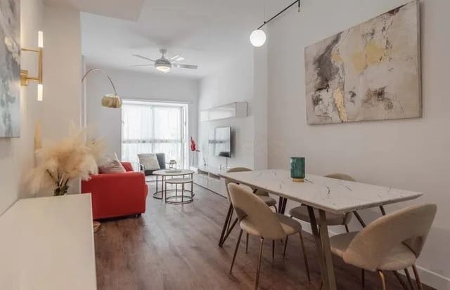 1 soverom Leilighet til salgs i Centro Historico, Málaga by - € 333 000 (Ref: 10084961)
