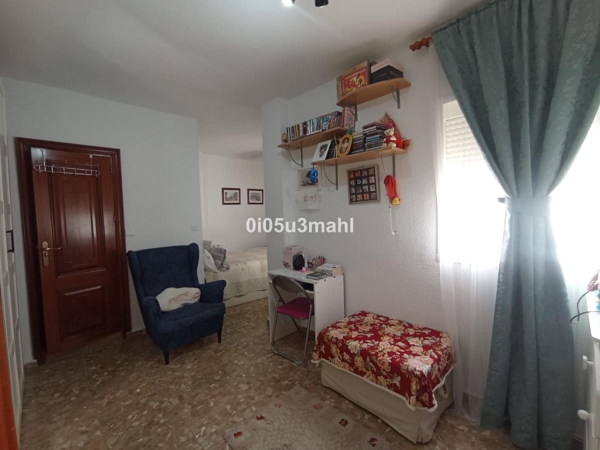 3 makuuhuone Huoneisto myytävänä paikassa Malaga kaupunki - 350 000 € (Ref: 10084968)
