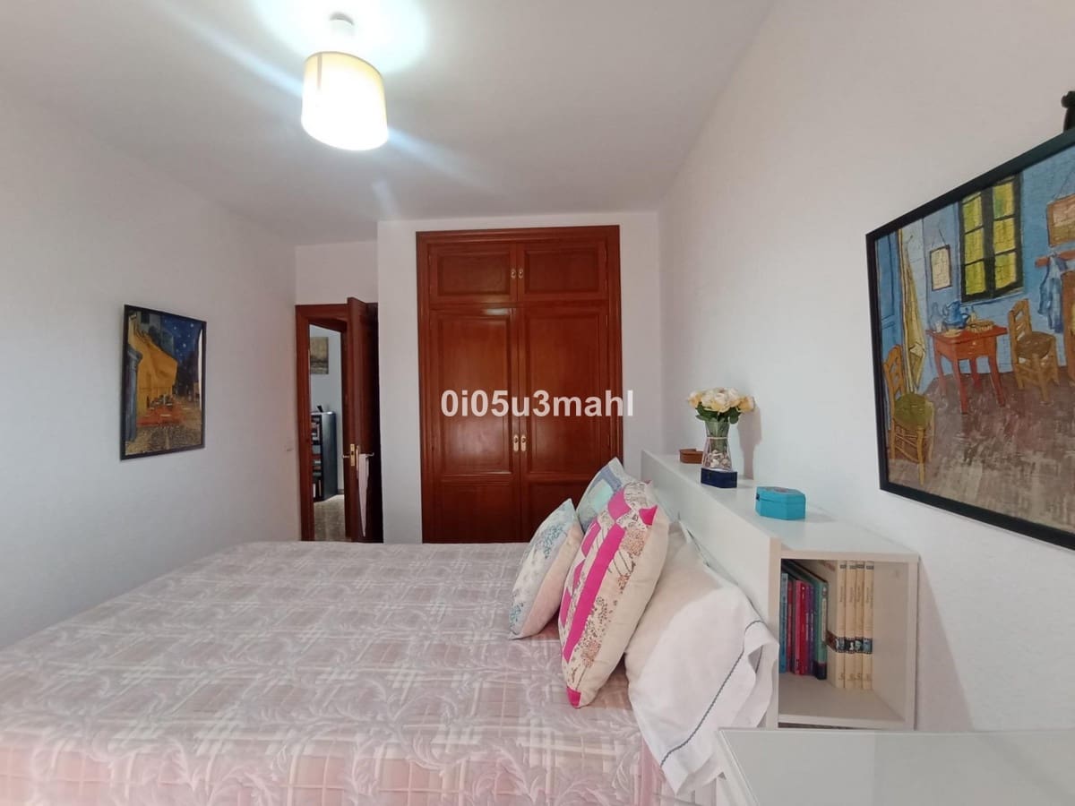 3 makuuhuone Huoneisto myytävänä paikassa Malaga kaupunki - 350 000 € (Ref: 10084968)