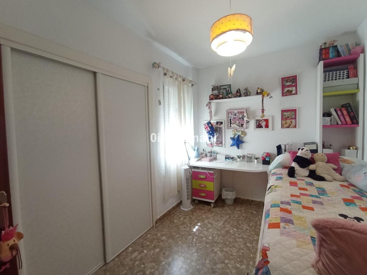 3 makuuhuone Huoneisto myytävänä paikassa Malaga kaupunki - 350 000 € (Ref: 10084968)