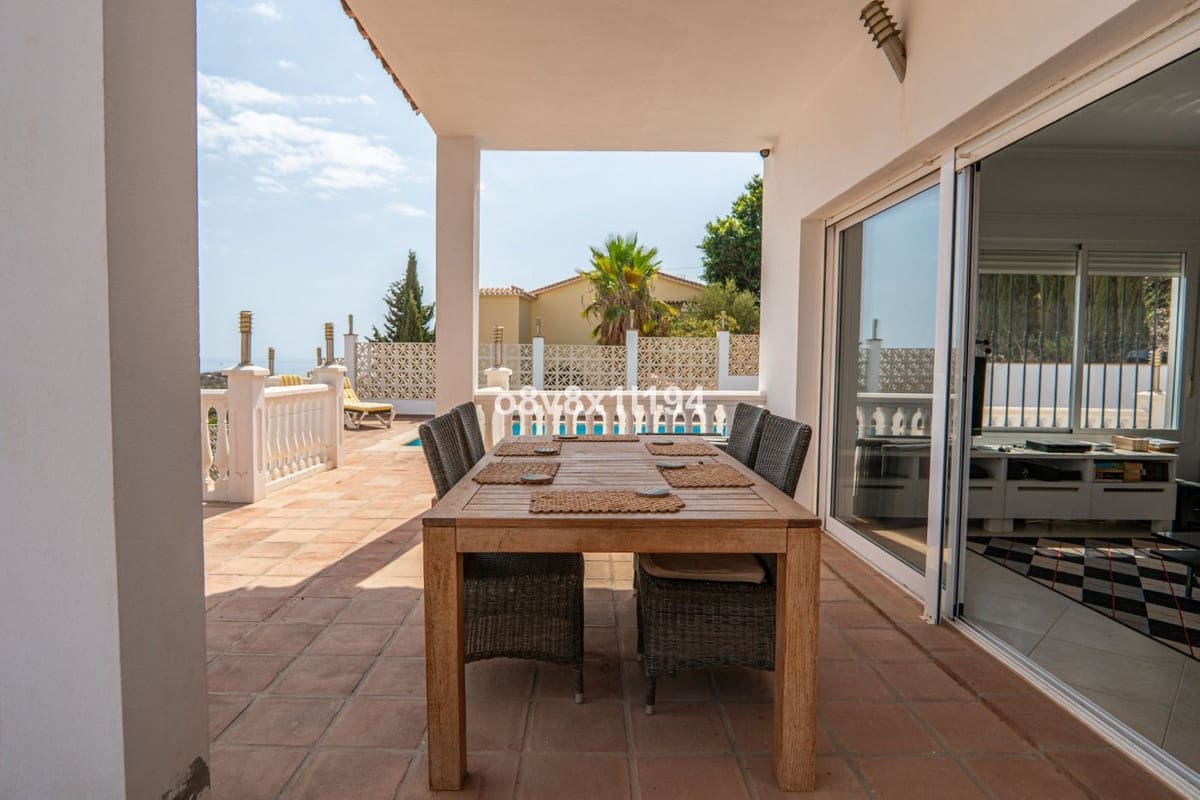 5 sypialnia Dom blizniak na sprzedaż w Velez-Malaga z basenem - 595 000 € (Ref: 10084970)