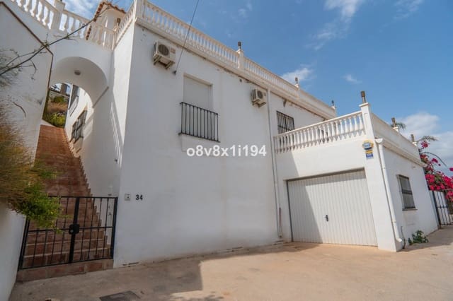 5 makuuhuone Paritalo myytävänä paikassa Vélez-Málaga mukana uima-altaan - 595 000 € (Ref: 10084970)