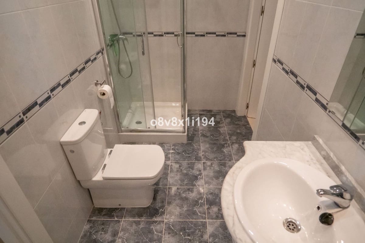 5 sypialnia Dom blizniak na sprzedaż w Velez-Malaga z basenem - 595 000 € (Ref: 10084970)