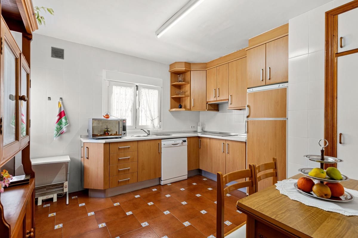 5 sypialnia Dom blizniak na sprzedaż w Benalmadena z basenem - 999 000 € (Ref: 10084976)
