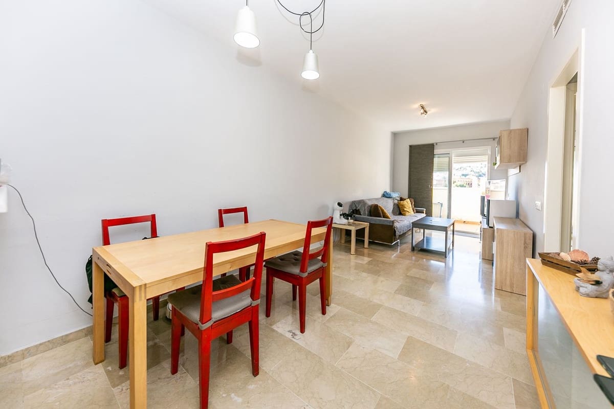 2 sovrum Lägenhet till salu i Torrequebrada med pool - 335 000 € (Ref: 10084979)