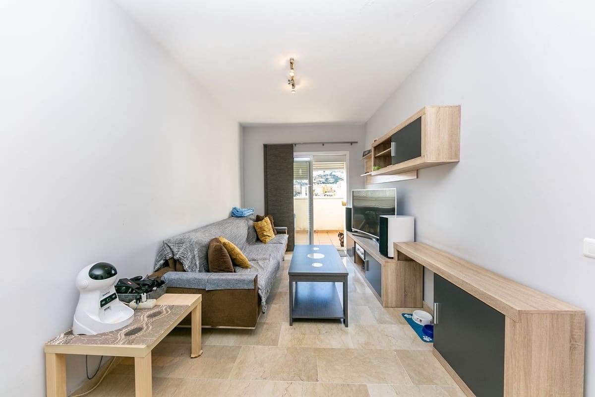 2 sovrum Lägenhet till salu i Torrequebrada med pool - 335 000 € (Ref: 10084979)
