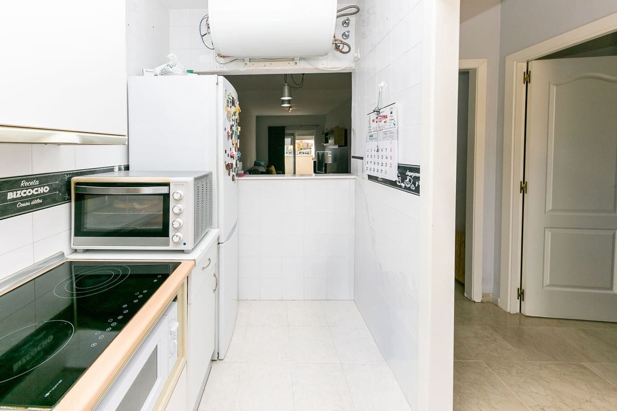 2 sovrum Lägenhet till salu i Torrequebrada med pool - 335 000 € (Ref: 10084979)