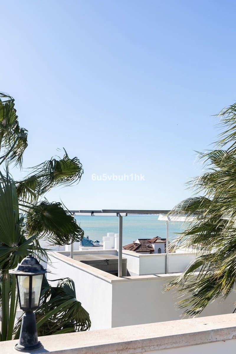 3 sypialnia Penthouse na sprzedaż w Torrequebrada z basenem - 695 000 € (Ref: 10084981)