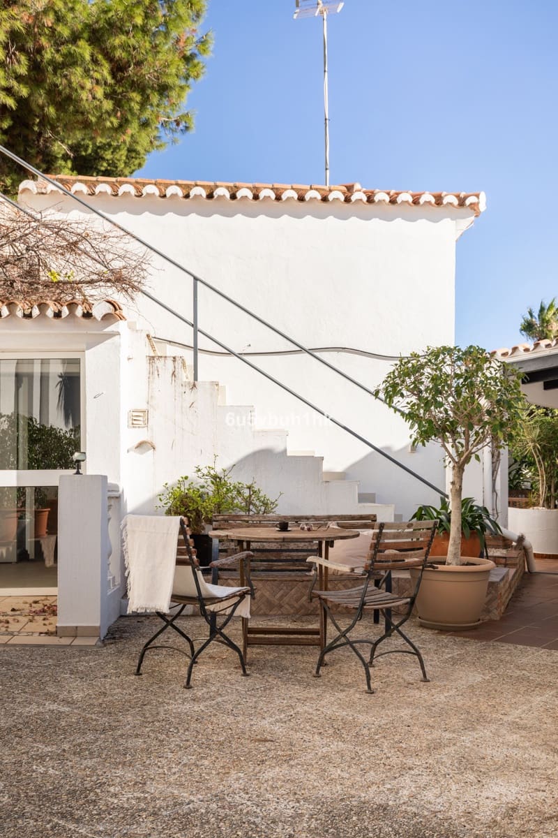 5 sypialnia Dom blizniak na sprzedaż w Torremolinos z basenem - 915 000 € (Ref: 10084982)