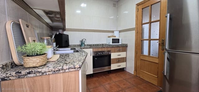 3 quarto Moradia Geminada para venda em Torremolinos - 350 000 € (Ref: 10084985)