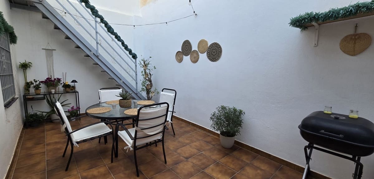 3 quarto Moradia Geminada para venda em Torremolinos - 350 000 € (Ref: 10084985)