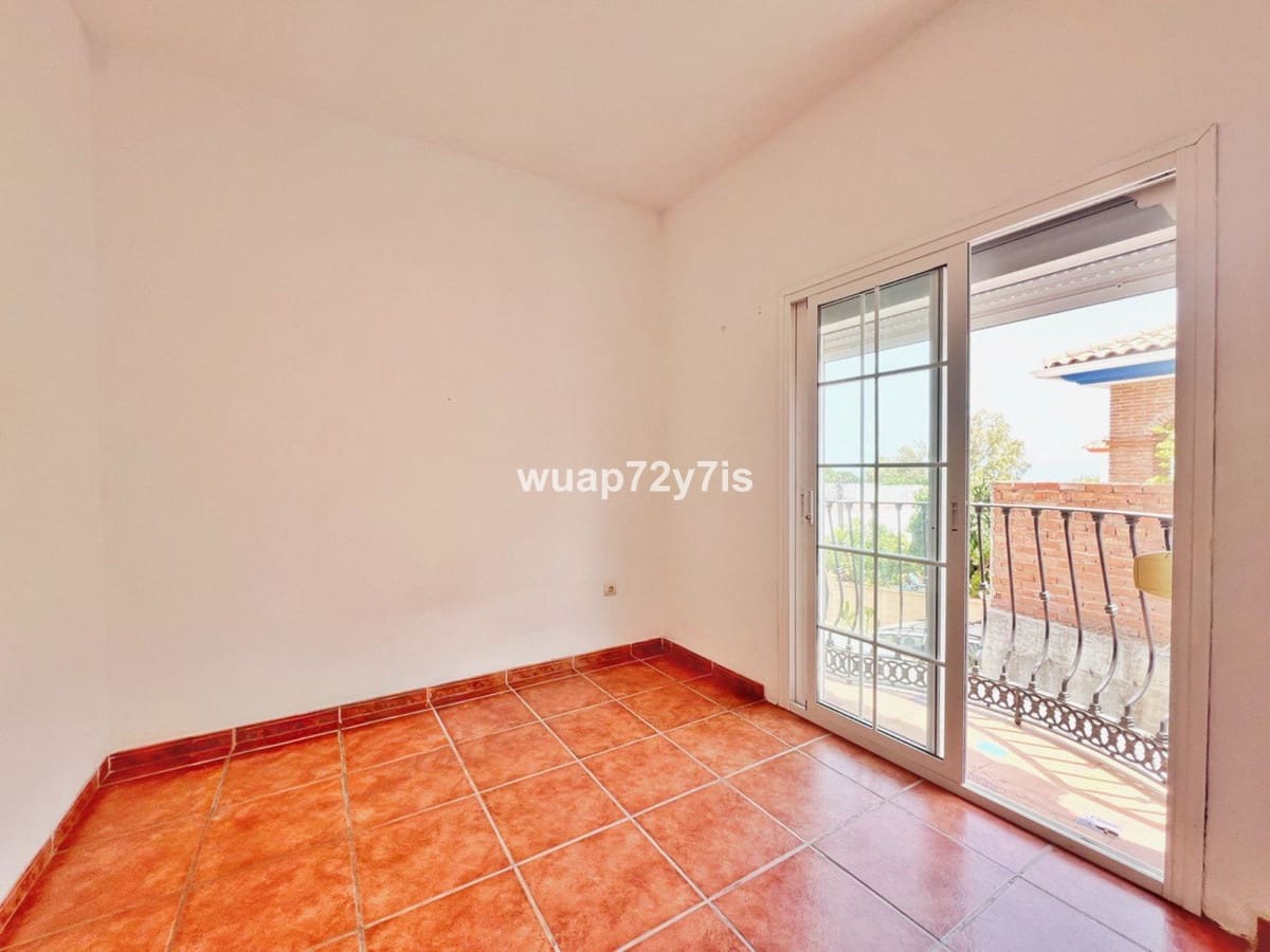 5 slaapkamer Halfvrijstaande villa te koop in Benalmadena - € 850.000 (Ref: 10084987)