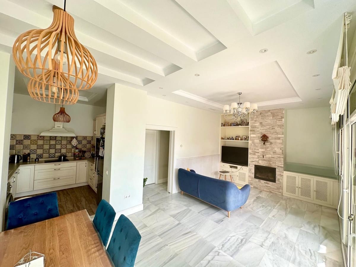 3 sypialnia Dom szeregowy na sprzedaż w Benalmadena z basenem - 545 000 € (Ref: 10084989)