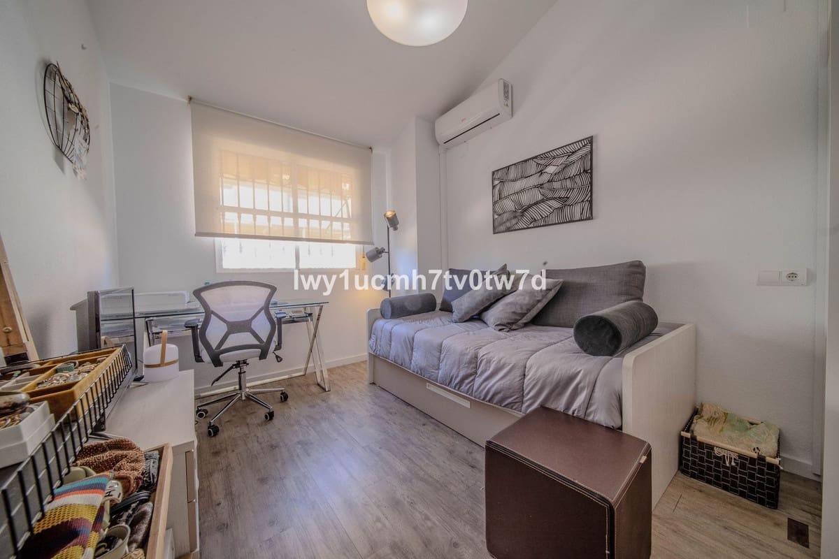 3 slaapkamer Rijtjeshuis te koop in Rincon de la Victoria - € 539.000 (Ref: 10084990)