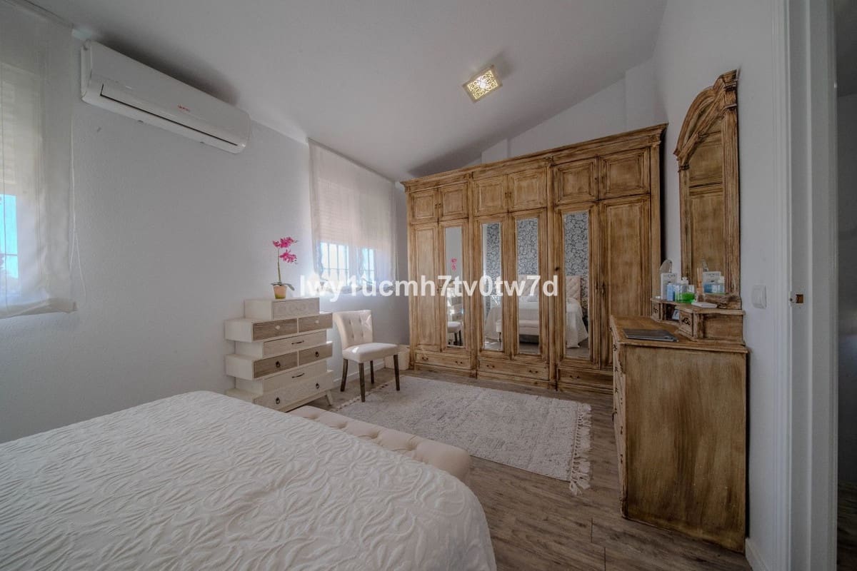 3 slaapkamer Rijtjeshuis te koop in Rincon de la Victoria - € 539.000 (Ref: 10084990)