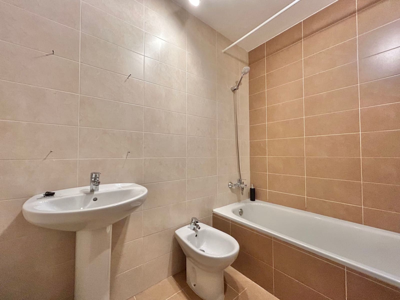 2 bedroom Apartment for sale in Malaga city with garage - € 375,000 (Ref: 10084996)
