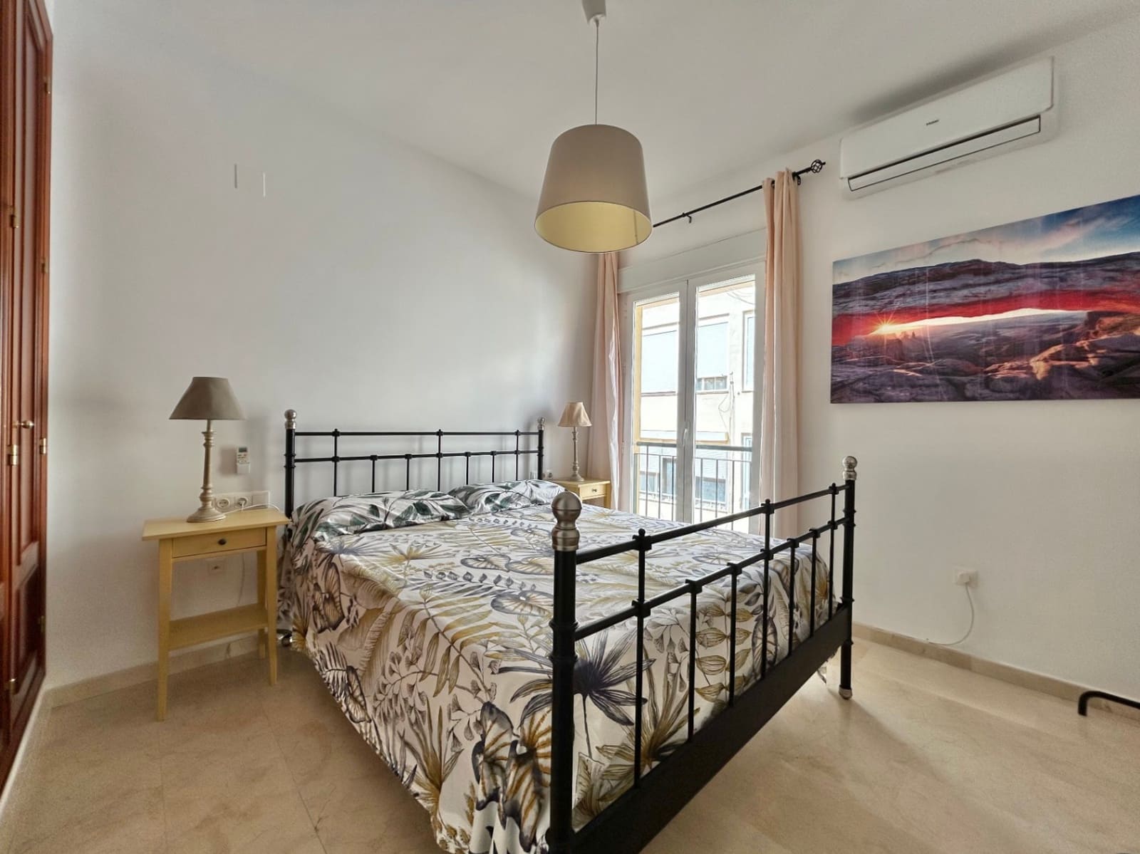 2 bedroom Apartment for sale in Malaga city with garage - € 375,000 (Ref: 10084996)
