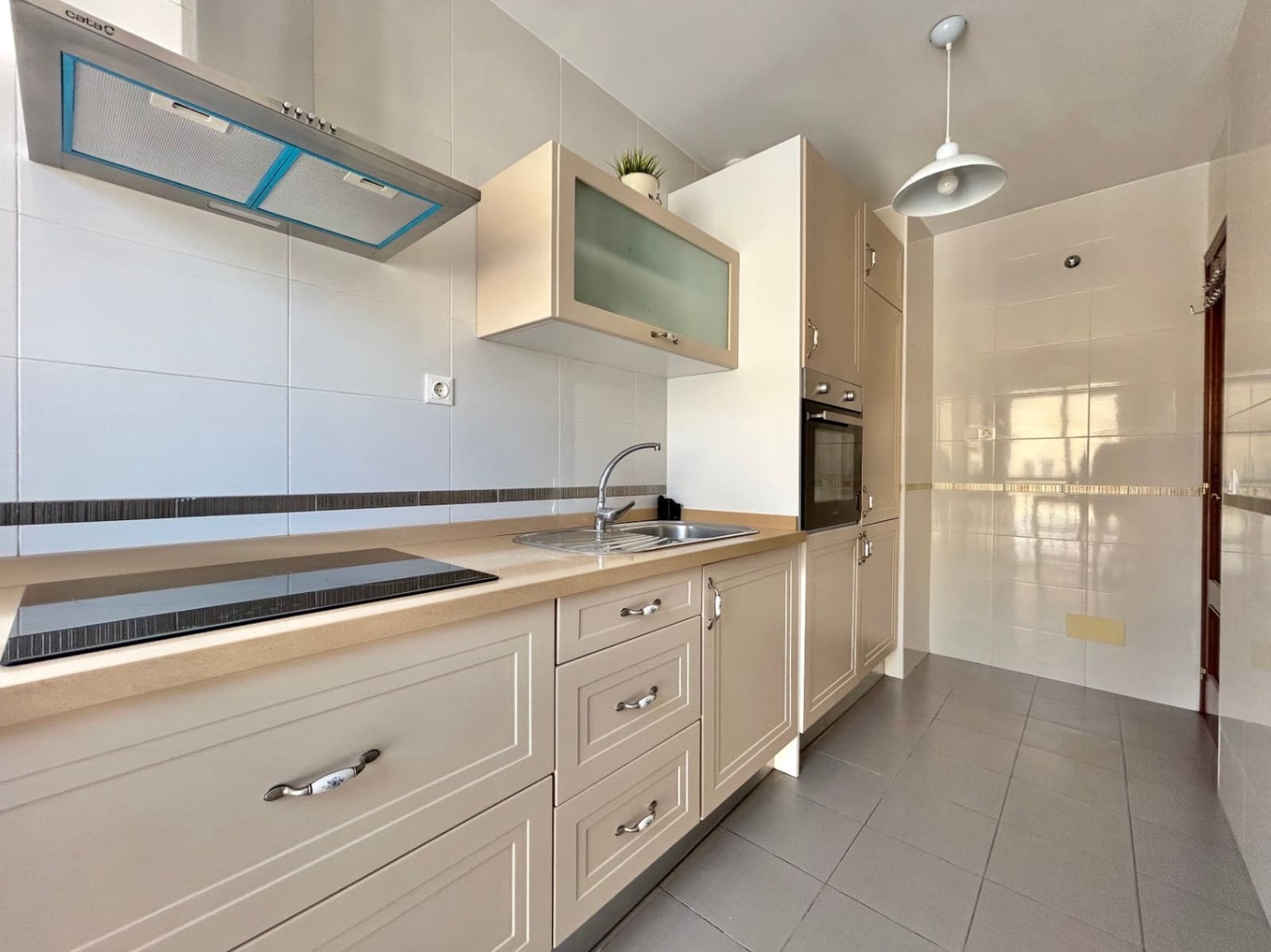 2 bedroom Apartment for sale in Malaga city with garage - € 375,000 (Ref: 10084996)