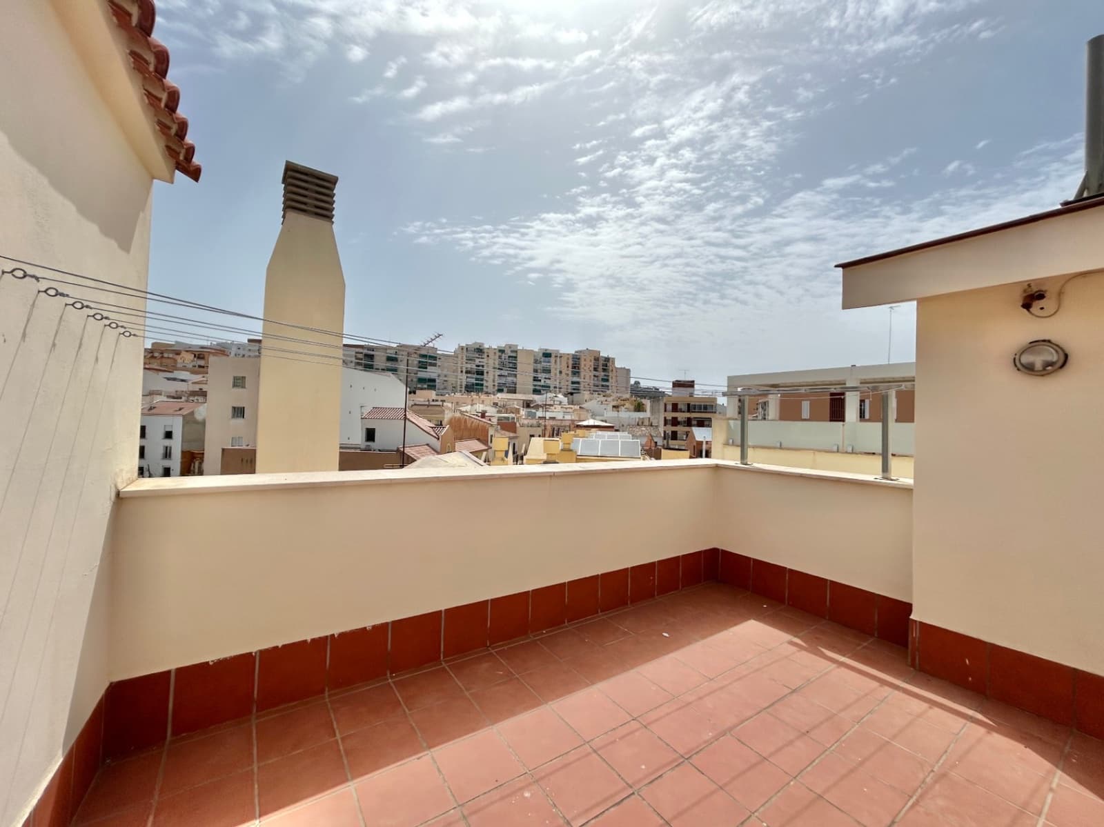 2 bedroom Apartment for sale in Malaga city with garage - € 375,000 (Ref: 10084996)