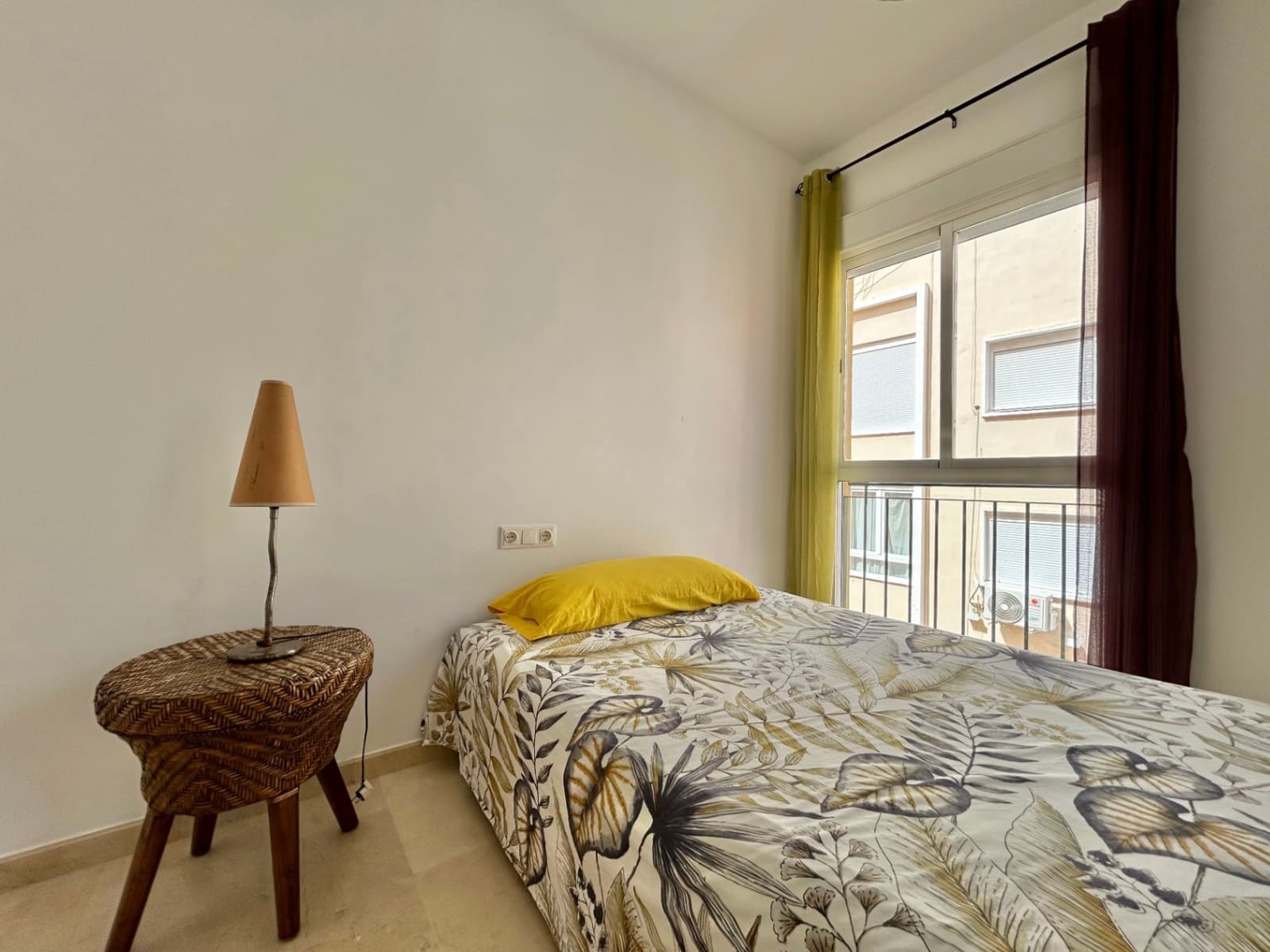 2 bedroom Apartment for sale in Malaga city with garage - € 375,000 (Ref: 10084996)