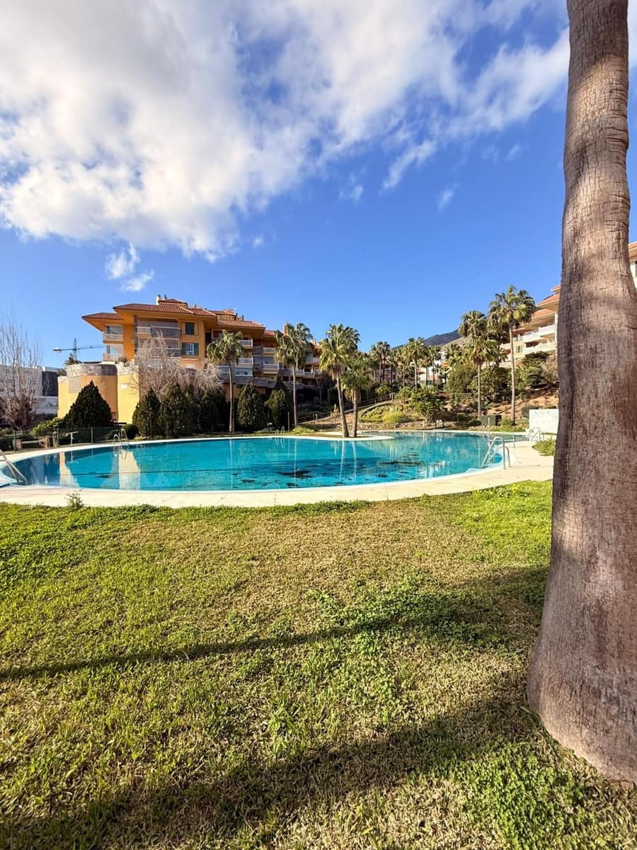 2 sovrum Lägenhet till salu i Benalmadena med pool - 580 000 € (Ref: 10084997)