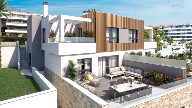 4 sovrum Semi-fristående Villa till salu i Torremolinos - 995 000 € (Ref: 10094052)