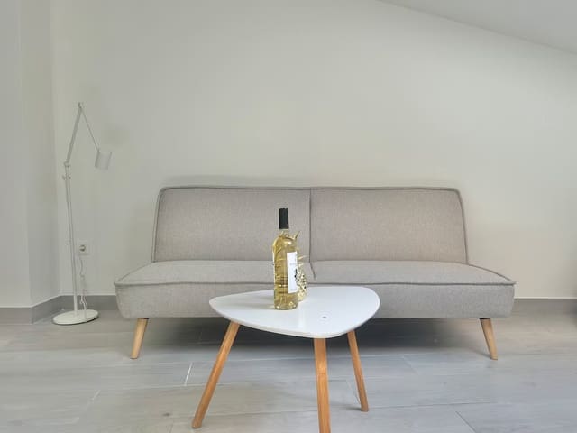 Studio til salg i Centro Historico, Málaga by - € 249.900 (Ref: 10113428)