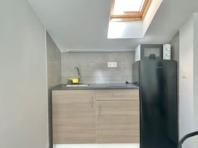 Studio til salg i Centro Historico, Málaga by - € 249.900 (Ref: 10113428)