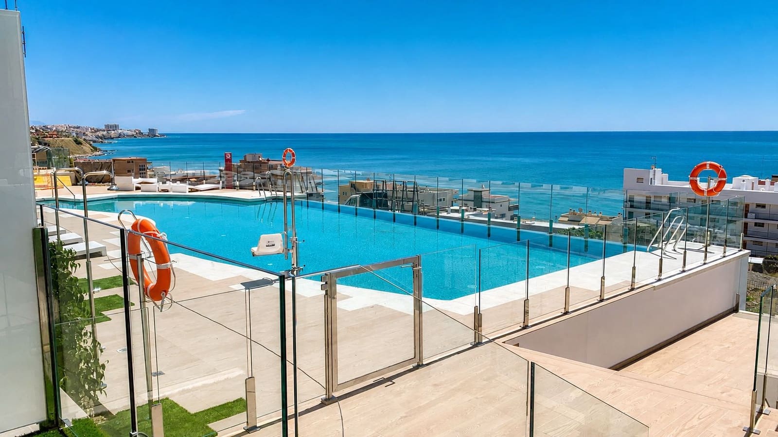 2 slaapkamer Appartement te koop in Fuengirola met zwembad garage - € 695.000 (Ref: 10147323)
