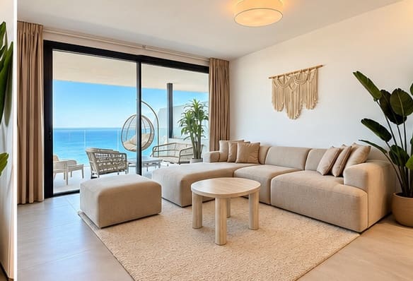 Apartamento de 2 habitaciones en Fuengirola en venta con piscina garaje - 945.000 € (Ref: 10147417)