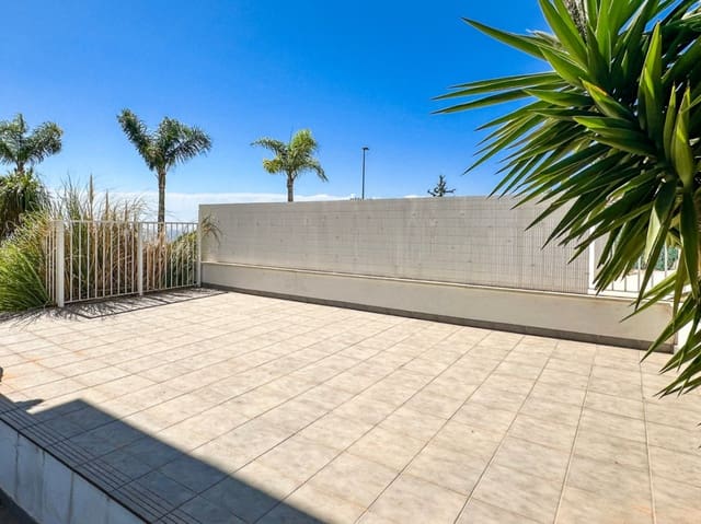 4 soverom Rekkehus til salgs i Hacienda Paredes, Málaga by med svømmebasseng garasje - € 1 650 000 (Ref: 10148107)