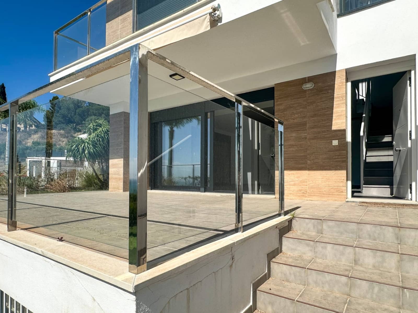 4 soverom Rekkehus til salgs i Malaga by med svømmebasseng garasje - € 1 650 000 (Ref: 10148107)